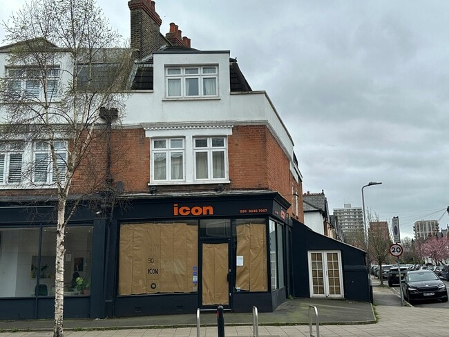 More details for 18 Coombe Rd, Kingston Upon Thames - Retail to Rent