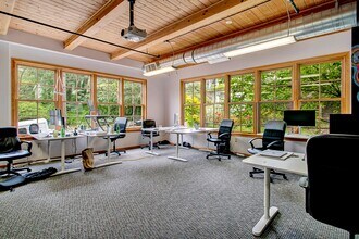 701 N 36th St, Seattle, WA to rent Building Photo- Image 1 of 3