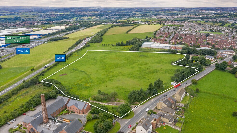 Wakefield Rd, Drighlington for sale - Primary Photo - Image 1 of 1