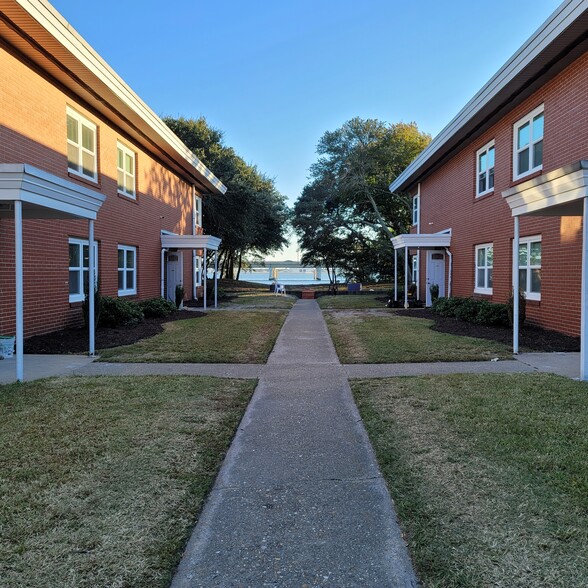 1001-1005 Little Bay Ave, Norfolk, VA for sale - Building Photo - Image 1 of 1