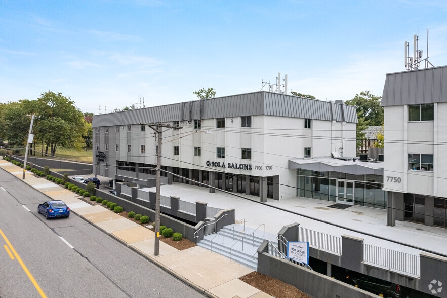 7700-7750 Clayton Rd, Richmond Heights, MO to rent - Building Photo - Image 3 of 14