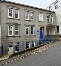 8 Lefebvre St, Guernsey to rent Building Photo- Image 1 of 5
