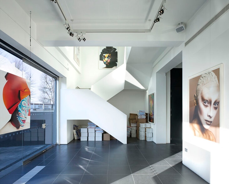 110-114 Grafton Rd, London to rent - Interior Photo - Image 3 of 6