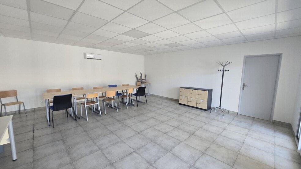 Office in Toulon to rent - Building Photo - Image 2 of 11