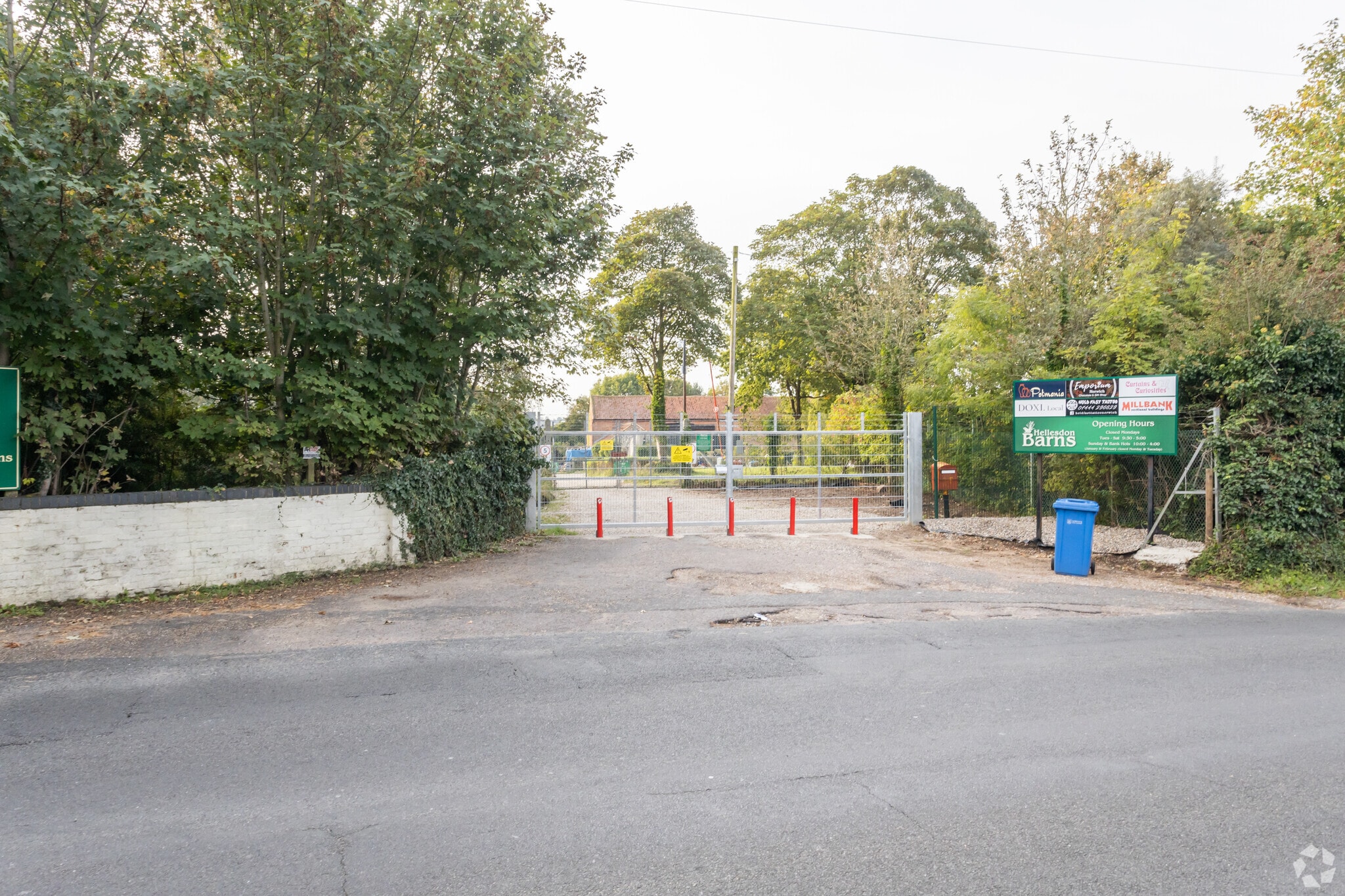 Hellesdon Hall Rd, Norwich to rent Primary Photo- Image 1 of 2