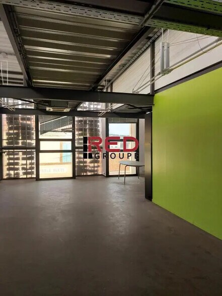 Office in Marseille for sale - Building Photo - Image 2 of 16