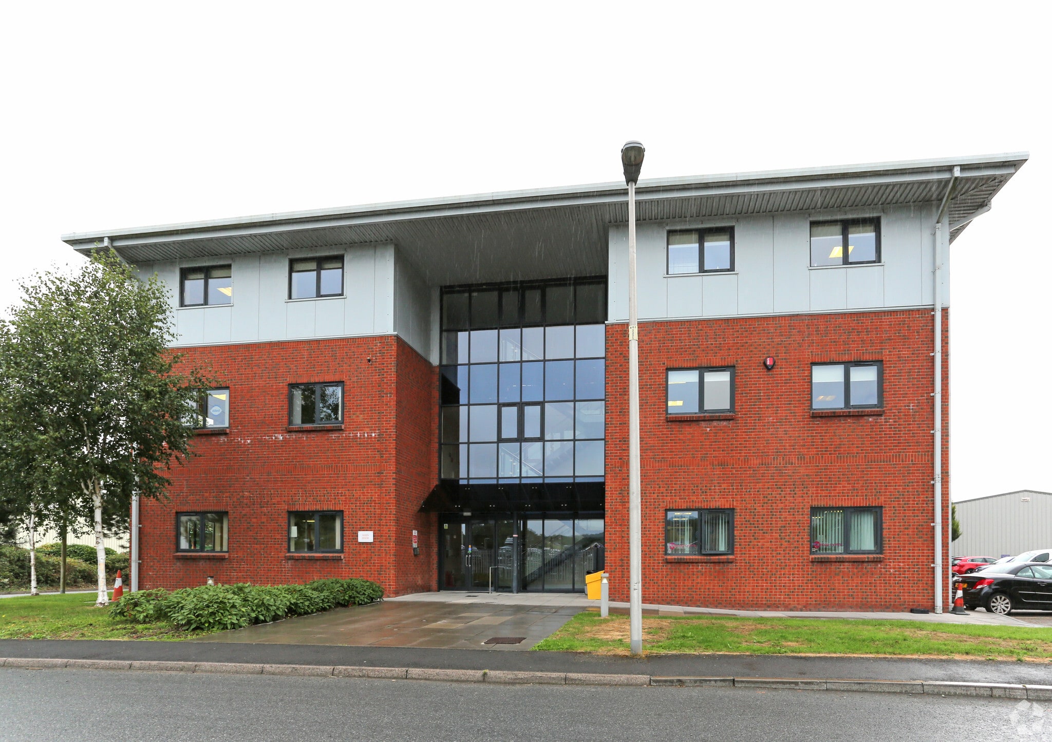 Glien Rd, Carmarthen to rent Primary Photo- Image 1 of 3