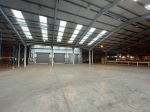 Rosevale Rd, Newcastle Under Lyme to rent Interior Photo- Image 2 of 11