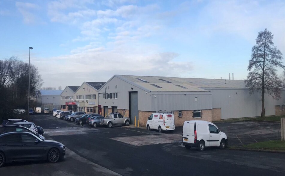 220-221 Cocker Rd, Preston for sale - Building Photo - Image 1 of 1