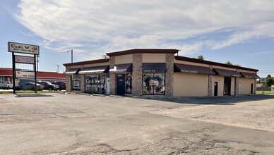 5730-5800 NW 39th St, Warr Acres, OK for rent Building Photo- Image 1 of 2