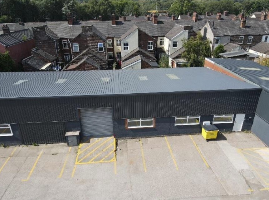 Scott Lidgett Rd, Stoke On Trent to rent Building Photo- Image 1 of 1