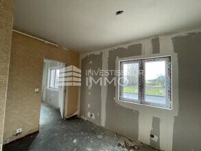 Industrial in Meaux to rent Interior Photo- Image 1 of 3