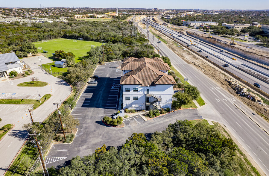 2511 N Loop 1604, San Antonio, TX for rent - Building Photo - Image 3 of 32