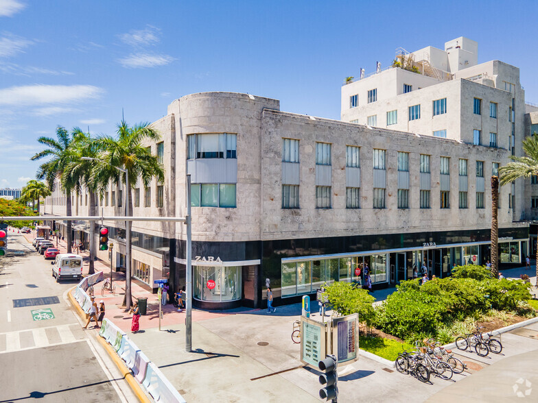 420 Lincoln Rd, Miami Beach, FL for rent - Building Photo - Image 1 of 70