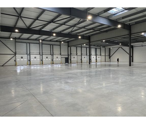 Industrial in Toulouse to rent - Interior Photo - Image 3 of 6