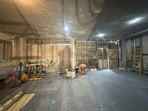 7D High St, Barnet to rent Interior Photo- Image 2 of 4