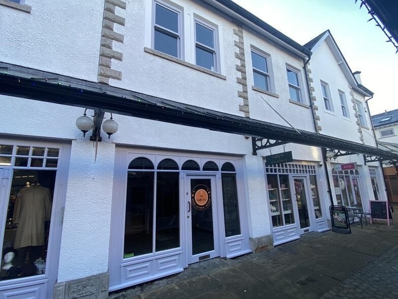 21-23 Stricklandgate, Kendal to rent - Building Photo - Image 2 of 5