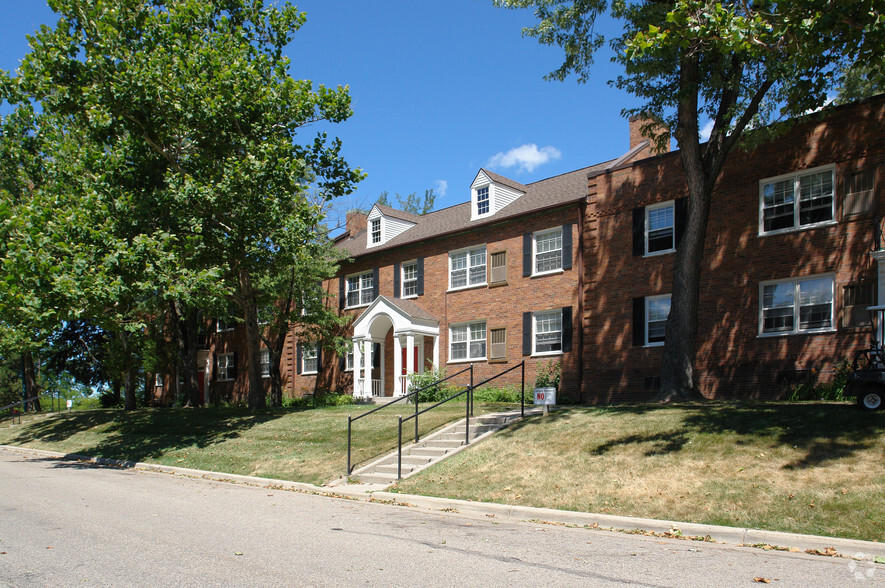 1315 Westview Ave, East Lansing, MI for sale - Primary Photo - Image 1 of 1