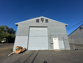 1108 N 9th Ave, Walla Walla, WA for rent Building Photo- Image 1 of 2