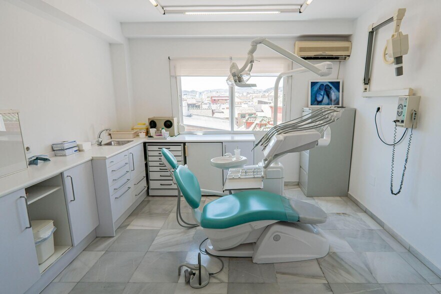 Office in Málaga to rent - Interior Photo - Image 3 of 37