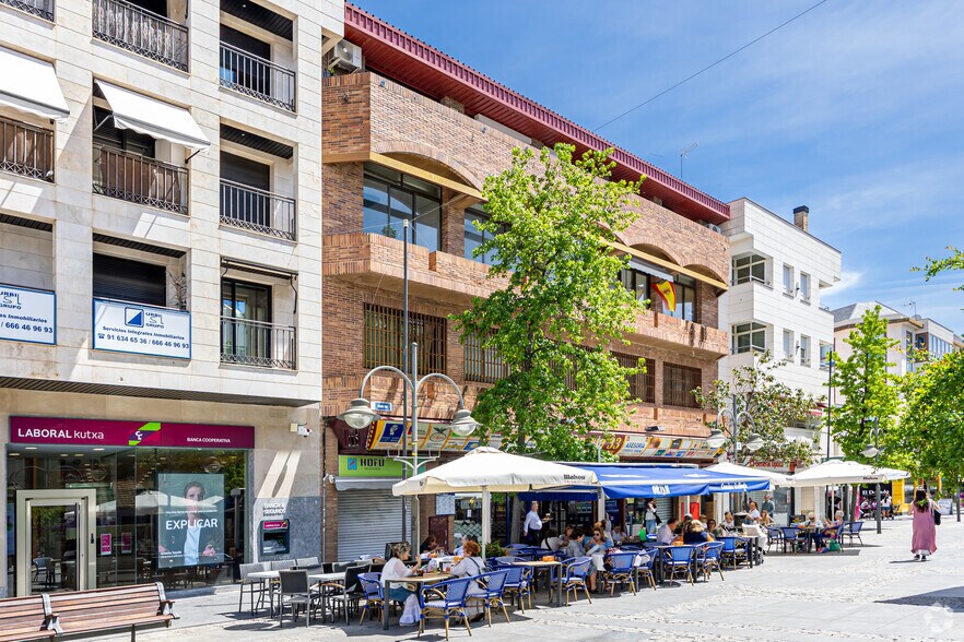 Calle Gran Vía, 37, Majadahonda, Madrid for sale - Primary Photo - Image 1 of 2