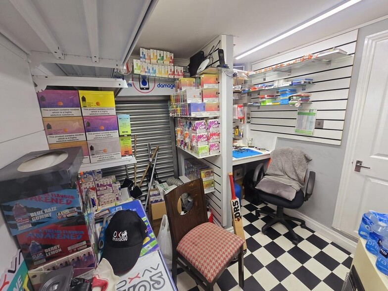 86 High St, Bradford for sale - Building Photo - Image 3 of 22