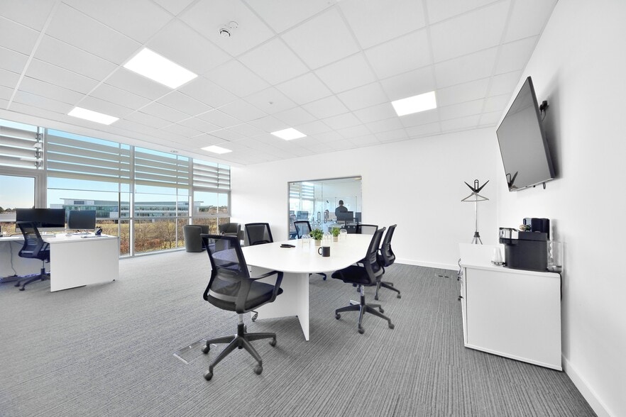 Rosebank, Livingston to rent - Interior Photo - Image 3 of 6