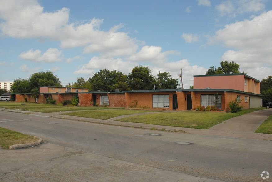 7525-7565 Westover St, Houston, TX for sale - Primary Photo - Image 1 of 1