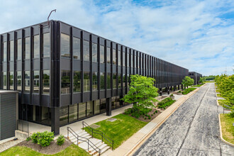 2200 Kensington Ct, Oak Brook, IL for rent Building Photo- Image 1 of 3