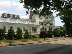 38 Bellevue Ave, Newport, RI for sale Primary Photo- Image 1 of 1