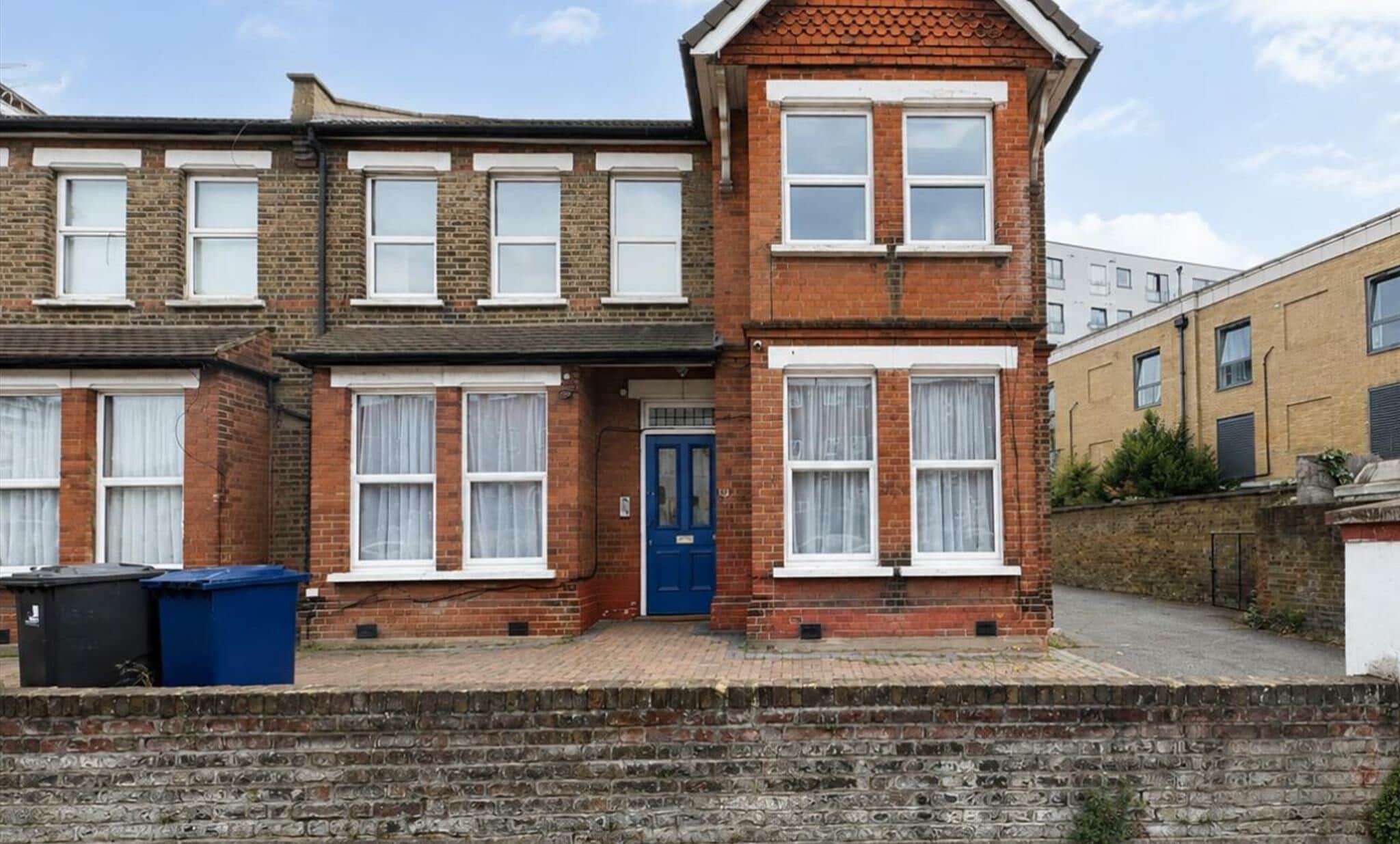 39 Broughton Rd, London to rent Primary Photo- Image 1 of 6