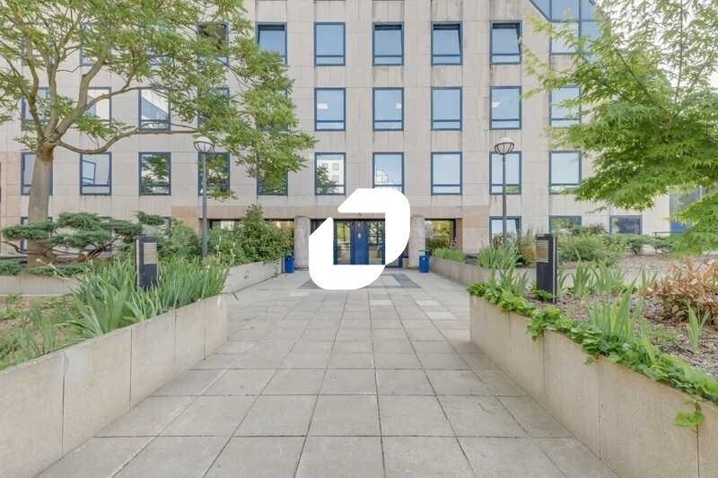 2-10 Rue De La Renaissance, Antony to rent - Building Photo - Image 2 of 32