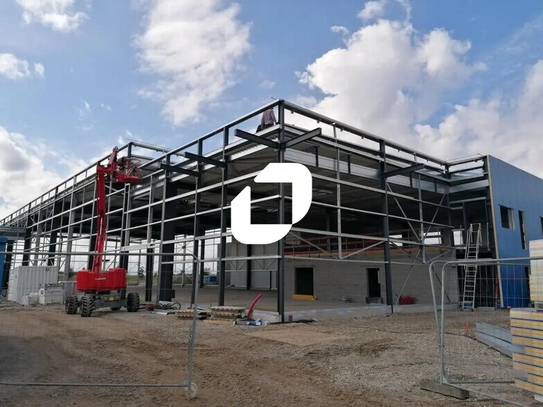 Office in Fareins to rent - Construction Photo - Image 3 of 8