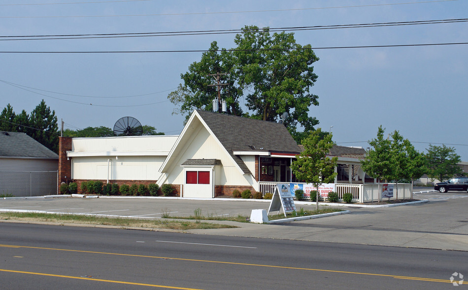 Retail in Dayton, OH for sale - Primary Photo - Image 1 of 1