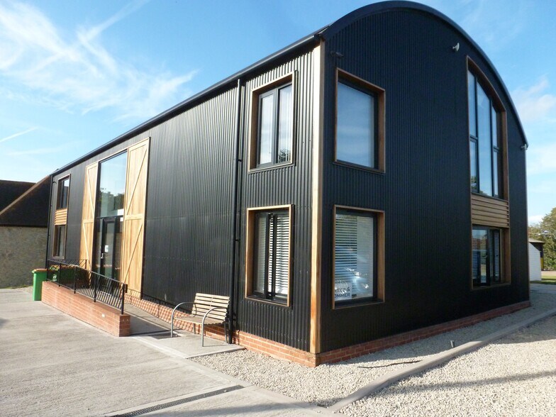 Court lodge farm, Ashford for sale - Primary Photo - Image 1 of 1