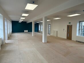 21-25 Carlton Ct, Glasgow to rent Interior Photo- Image 2 of 4