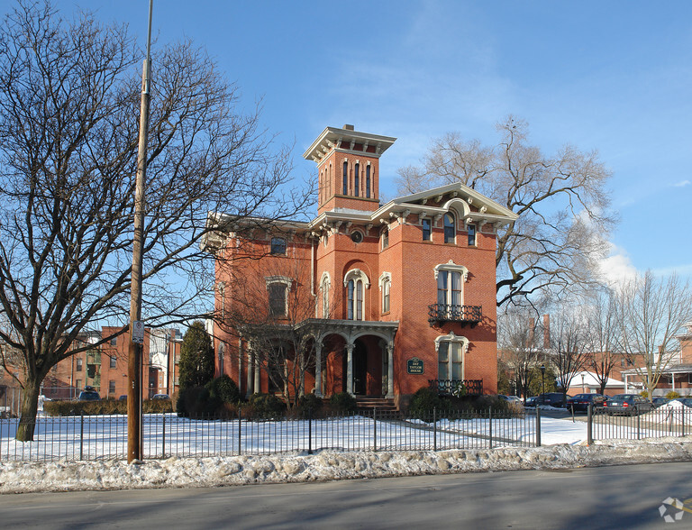 81 Wethersfield Ave, Hartford, CT for sale - Primary Photo - Image 1 of 1