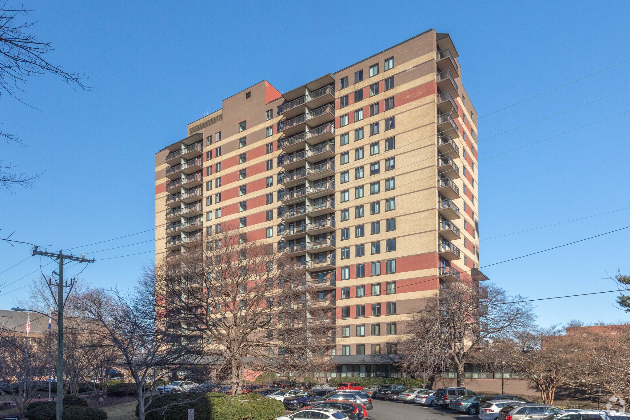 801 N Pitt St, Alexandria, VA for sale Building Photo- Image 1 of 8