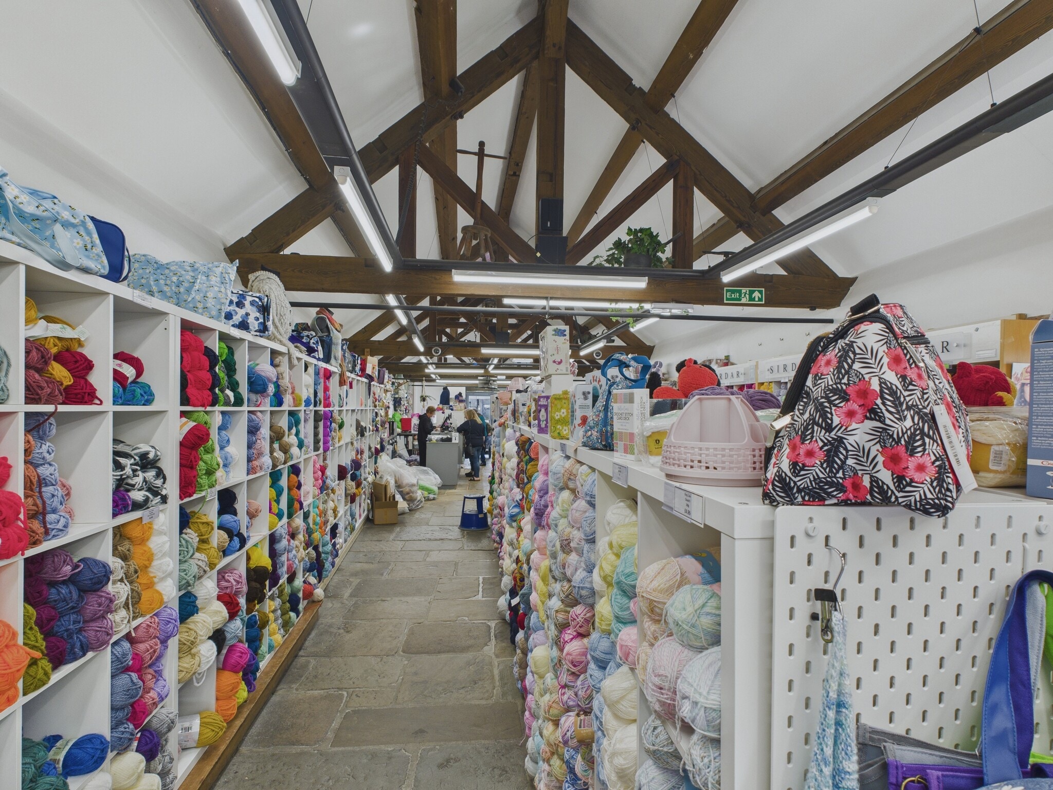 Coast Rd, Holywell to rent Interior Photo- Image 1 of 2