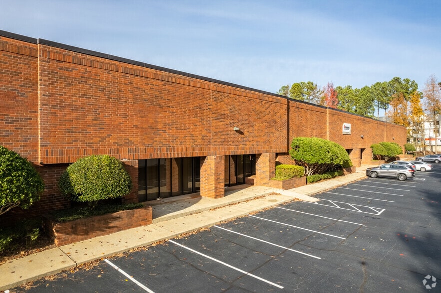 5425 Peachtree Industrial Blvd, Norcross 30092 UK