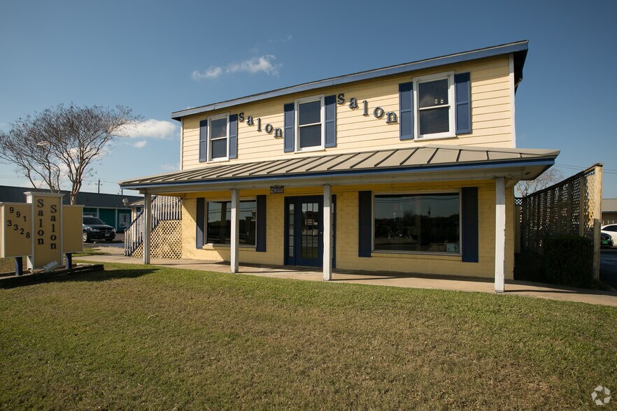 5830 McArdle Rd, Corpus Christi, TX for rent - Building Photo - Image 3 of 12