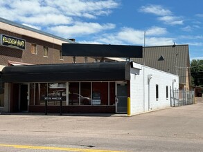 3013 N Hancock Ave, Colorado Springs, CO for rent Building Photo- Image 1 of 8