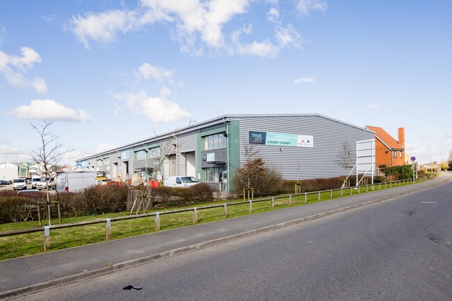 More details for 12 Heroes Walk, Reading - Industrial to Rent