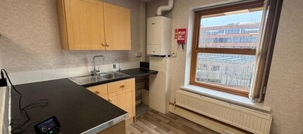 38 Lichfield Rd, Sutton Coldfield to rent Interior Photo- Image 2 of 4