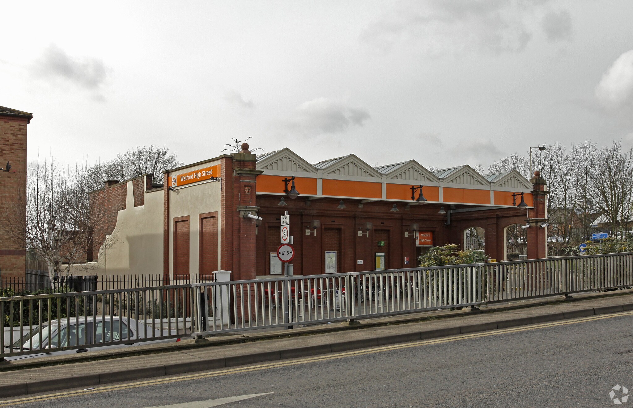 182 High St, Watford for sale Building Photo- Image 1 of 1