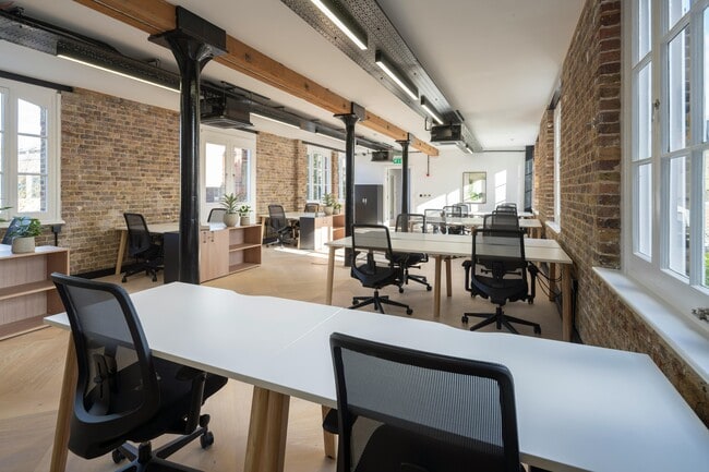 More details for 16-17 Bowling Green Ln, London - Office to Rent