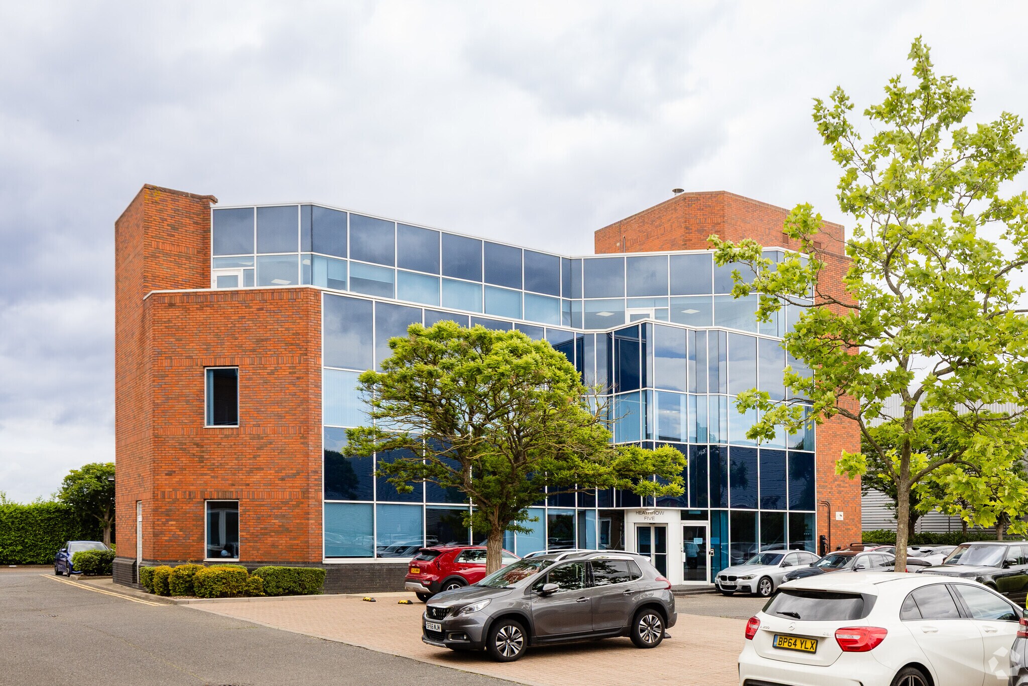 Bath Rd, West Drayton for sale Primary Photo- Image 1 of 1