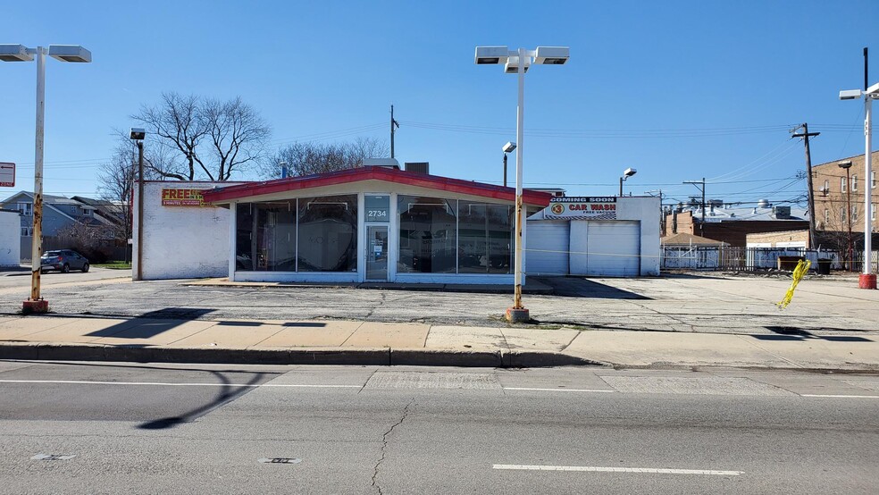 2734 N Cicero Ave, Chicago, IL for sale - Building Photo - Image 1 of 9