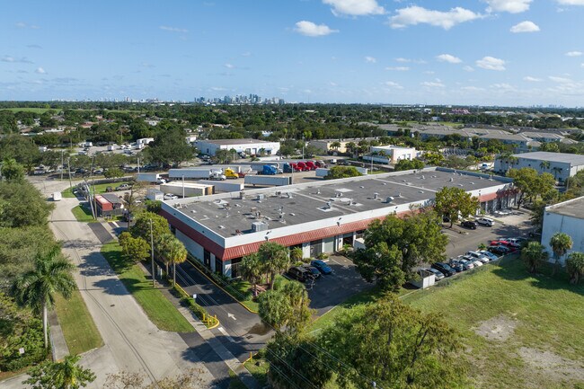 More details for 3430 NW 16th St, Lauderhill, FL - Industrial to Rent
