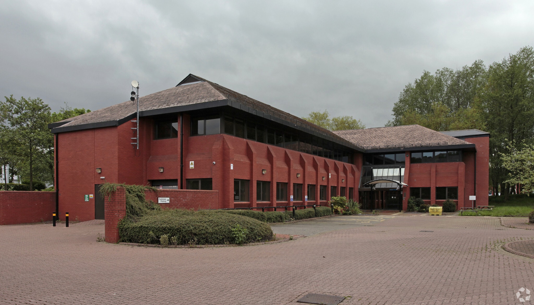 Fifth Ave, Gateshead for sale Primary Photo- Image 1 of 1